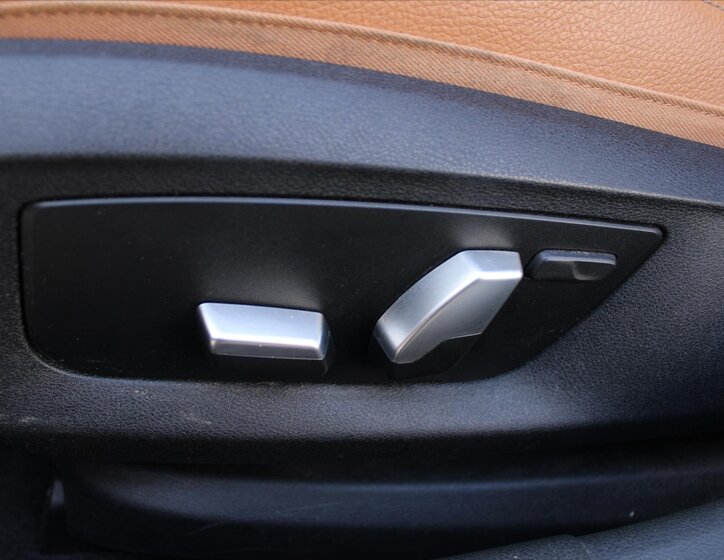 BMW Řada 5 Kombi 3,0 l 195 kw