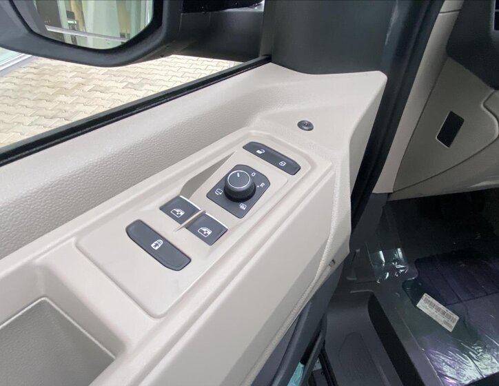 Volkswagen Multivan MPV 2,0 l 110 kw