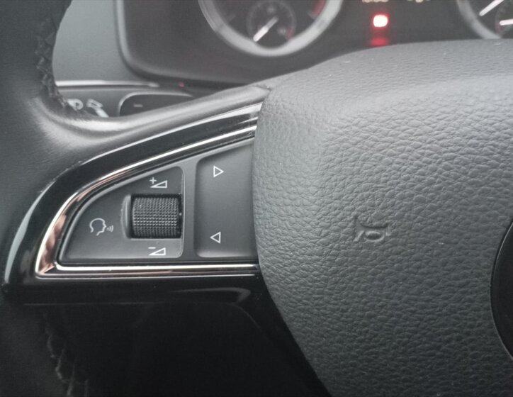 Škoda Karoq Kombi 1,5 l 110 kw