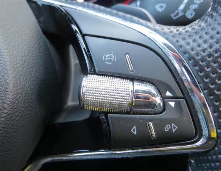 Škoda Karoq SUV / Terénní 2,0 l 85 kw