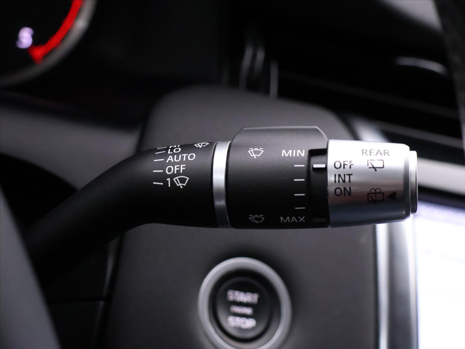 Land Rover Discovery Sport SUV / Terénní 2,0 l 110 kw