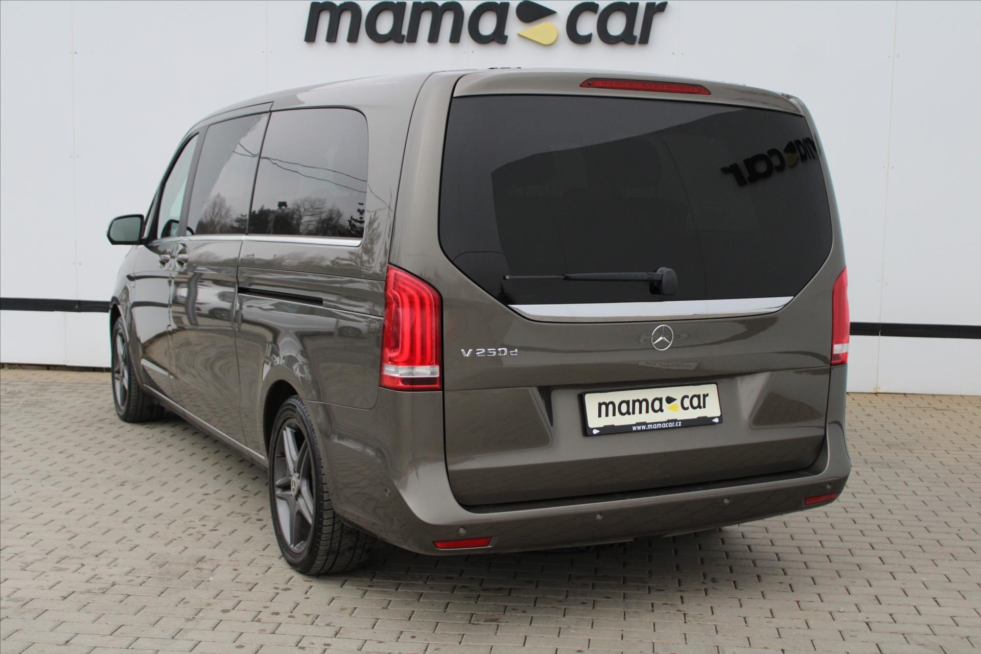 Mercedes-Benz Třídy V MPV 2,1 l 140 kw