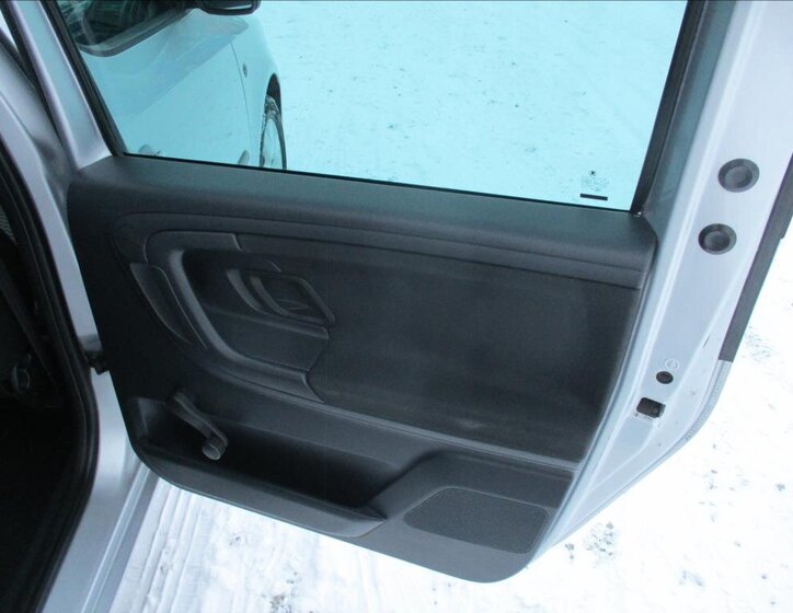 Škoda Roomster Kombi 1,2 l 63 kw