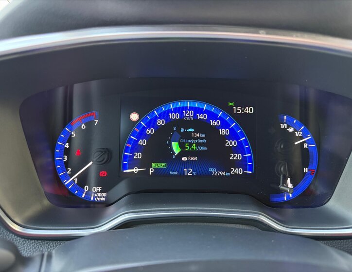 Toyota Corolla Sedan / Limuzína 1,8 l 72 kw