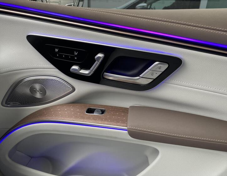 Mercedes-Benz EQS 18