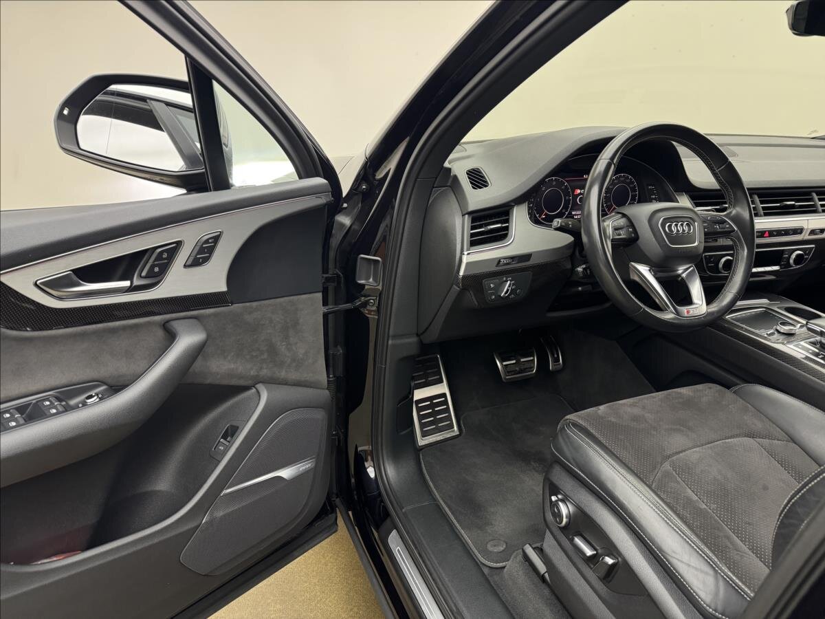 Audi SQ7 SUV / Terénní 4,0 l 320 kw