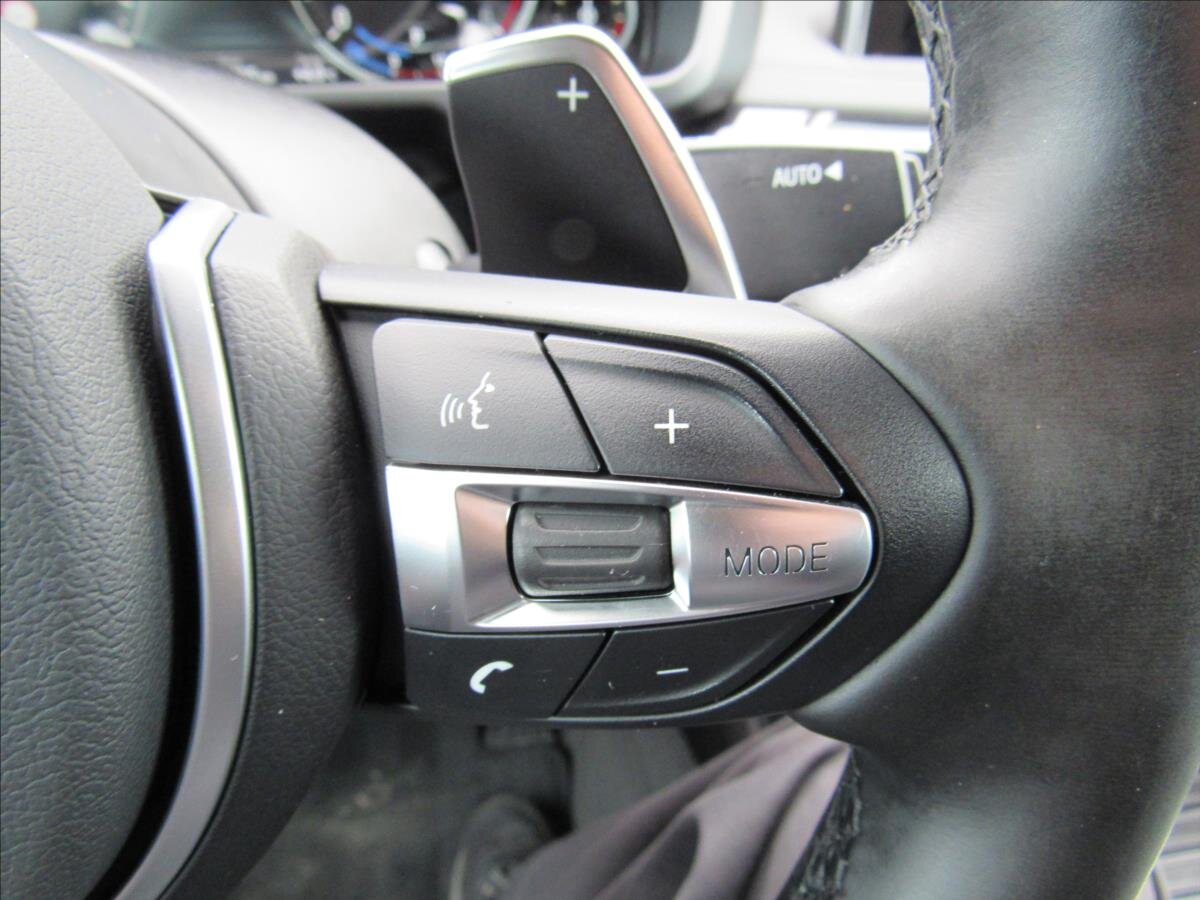 BMW X6 SUV / Terénní 3,0 l 190 kw