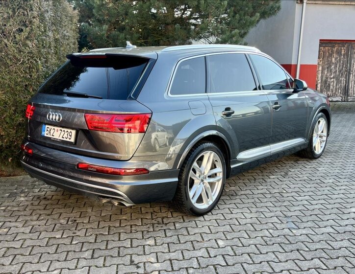 Audi SQ7 SUV / Terénní 4,0 l 320 kw