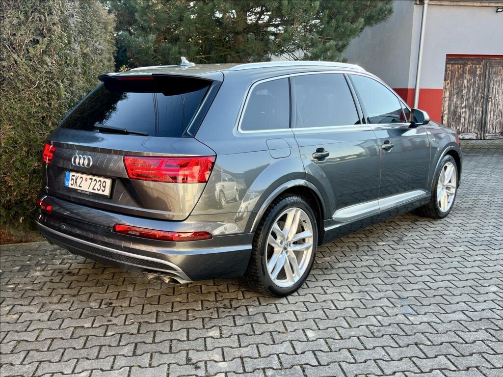 Audi SQ7 SUV / Terénní 4,0 l 320 kw