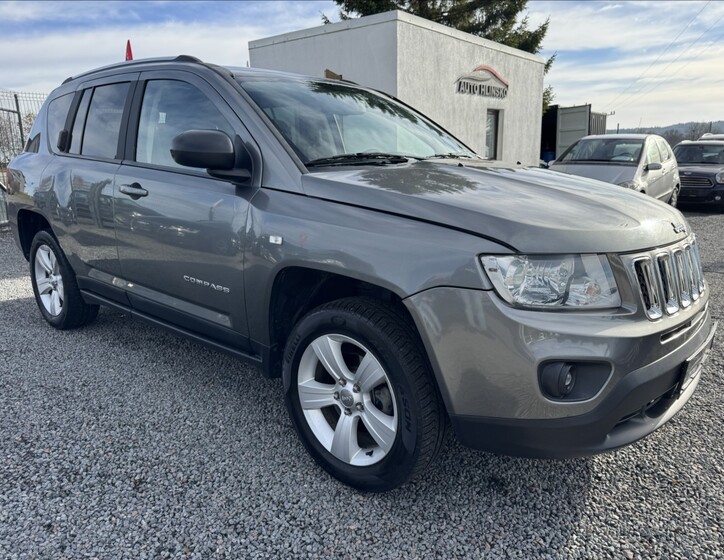 Jeep Compass 9