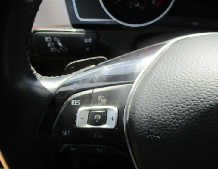 Volkswagen Passat Kombi 2,0 l 140 kw