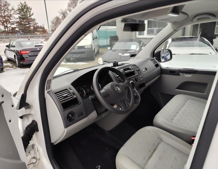 Volkswagen Transporter VAN-Minibus 2,0 l 84 kw