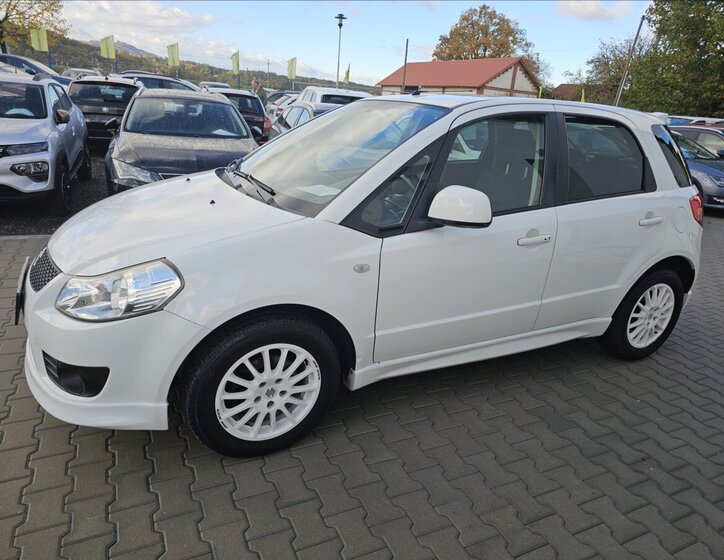 Suzuki SX4 Hatchback 1,6 l 79 kw