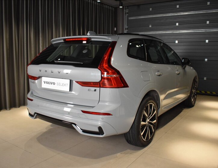 Volvo XC60 SUV / Terénní 2,0 l 184 kw