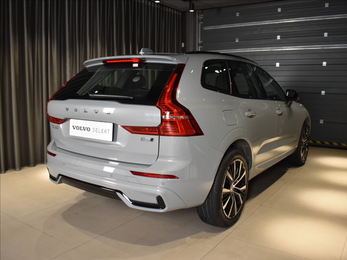 Volvo XC60 SUV / Terénní 2,0 l 184 kw