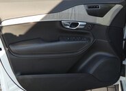 Volvo XC90 SUV / Terénní 2,0 l 173 kw