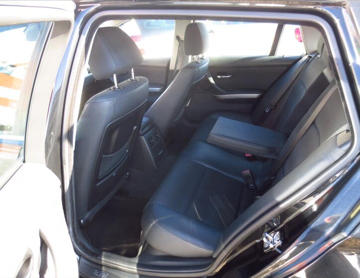 BMW Řada 3 Kombi 2,5 l 160 kw