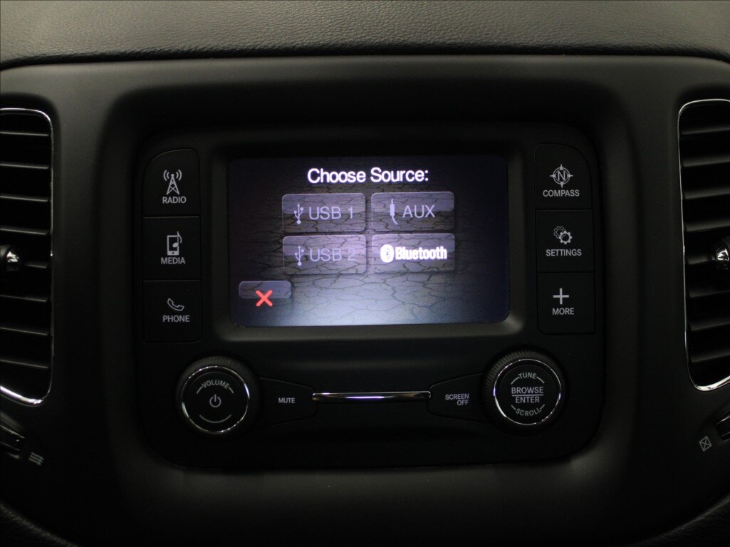 Jeep Compass SUV / Terénní 1,6 l 88 kw