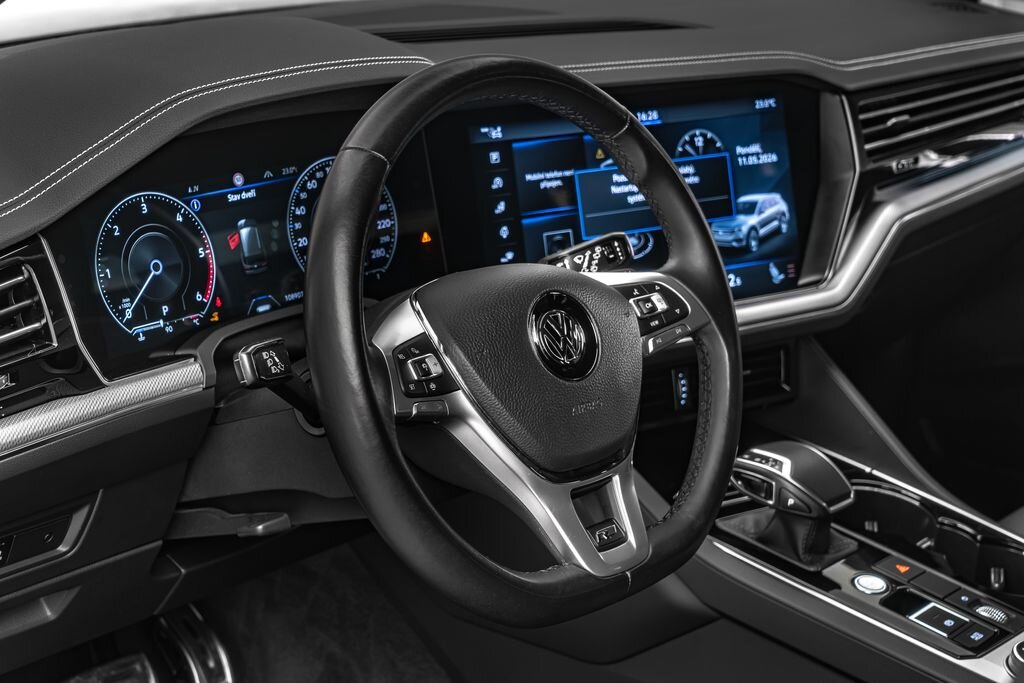 Volkswagen Touareg SUV / Terénní 3,0 l 210 kw