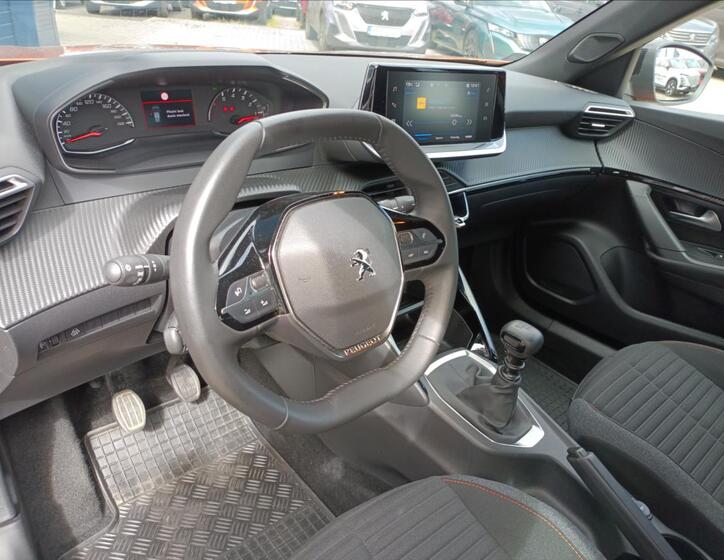 Peugeot 2008 16