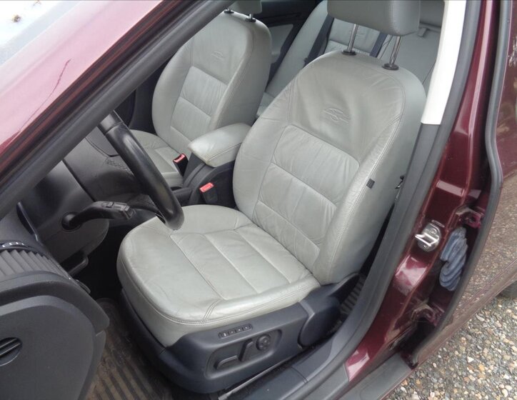 Škoda Octavia Kombi 2,0 l 103 kw