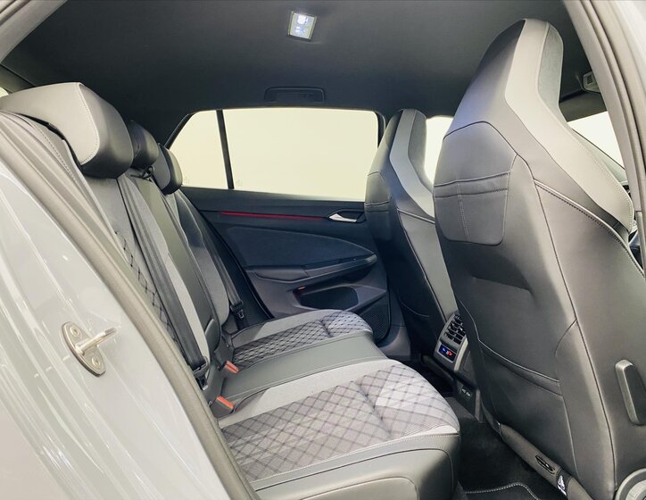 Volkswagen Golf Kombi 1,5 l 110 kw