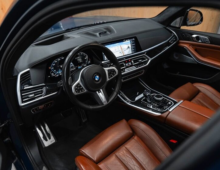 BMW X7 24