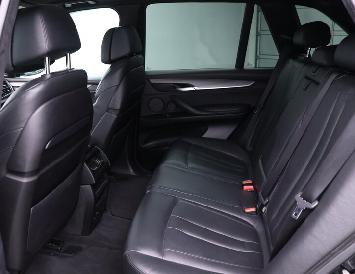 BMW X5 SUV / Terénní 3,0 l 230 kw