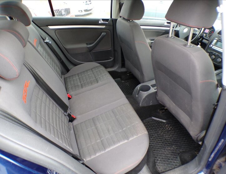 Volkswagen Golf Hatchback 1,4 l 59 kw