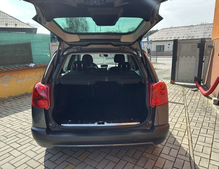 Peugeot 207 Kombi 1,6 l 88 kw