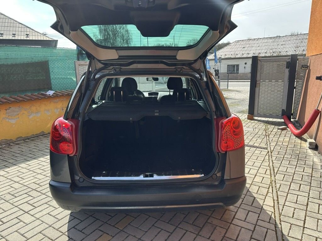 Peugeot 207 Kombi 1,6 l 88 kw