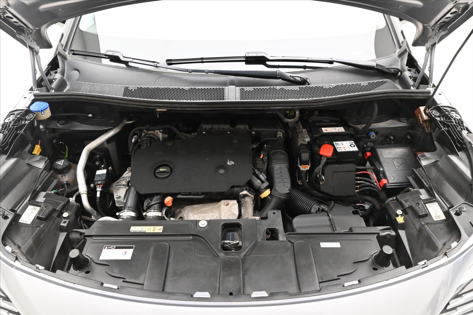 Peugeot 5008 SUV / Terénní 1,5 l 96 kw