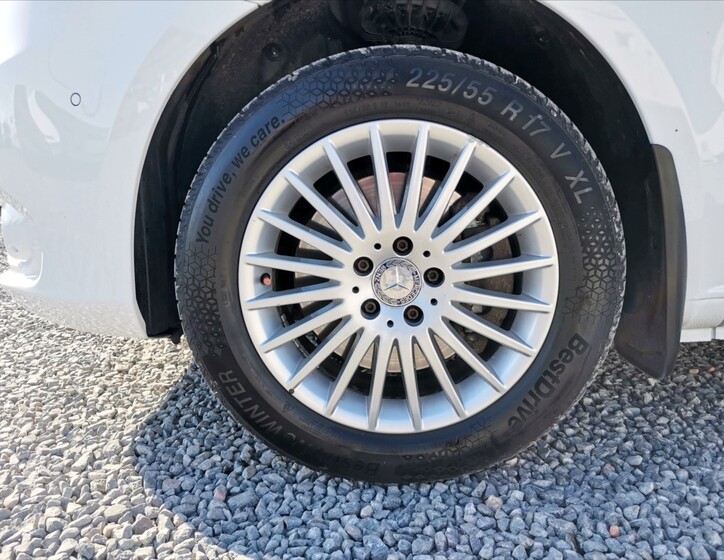 Mercedes-Benz Vito 25
