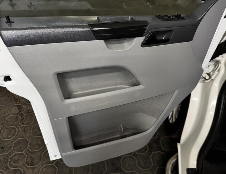 Volkswagen Transporter 14