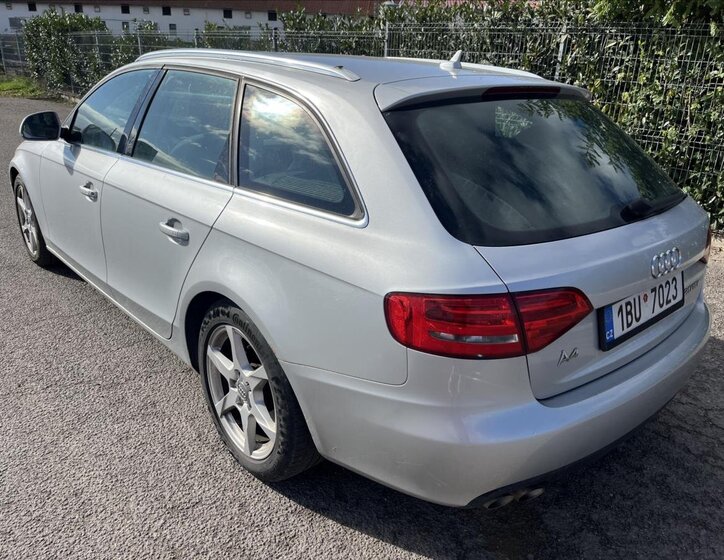 Audi A4 Kombi 2,0 l 88 kw