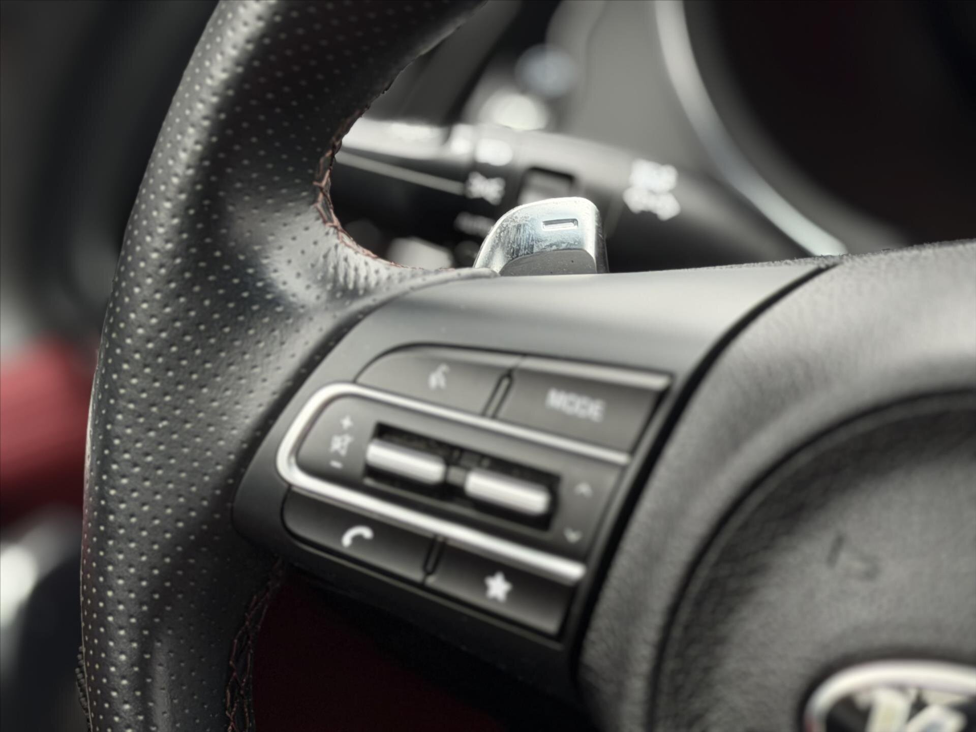 KIA Stinger Hatchback 3,3 l 269 kw