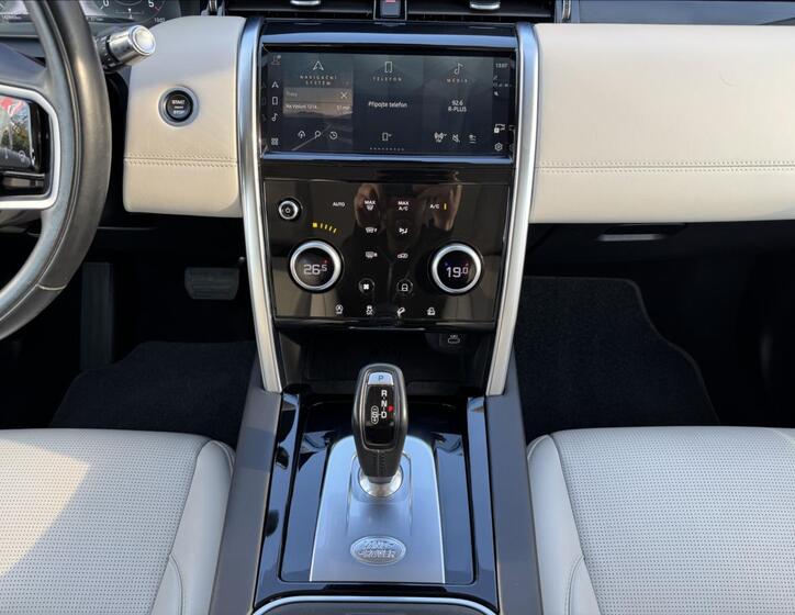 Land Rover Discovery Sport 16