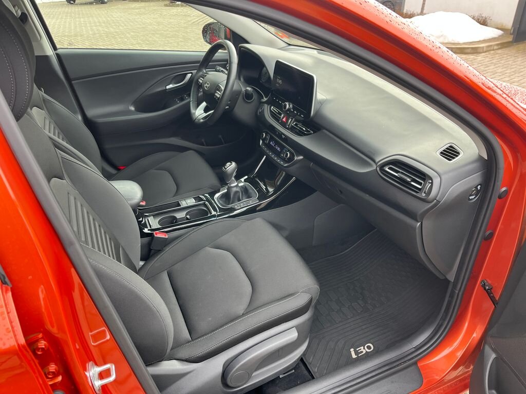 Hyundai i30 Kombi 998,0 73 kw