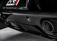 Aston Martin Vanquish 18