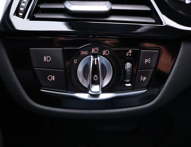 BMW Řada 5 Kombi 2,0 l 140 kw