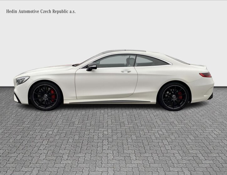 Mercedes-Benz Třídy S Kupé 4,0 l 450 kw