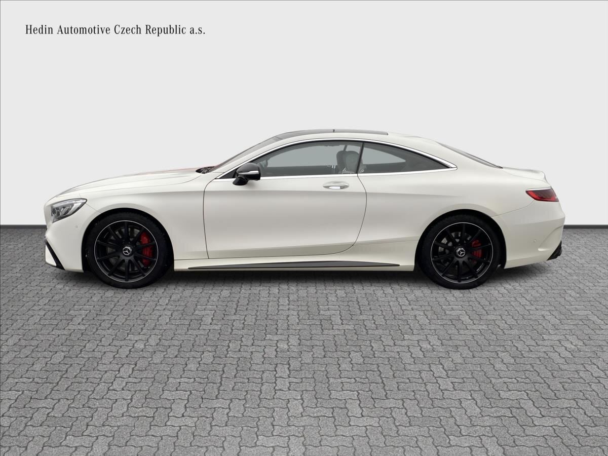 Mercedes-Benz Třídy S Kupé 4,0 l 450 kw