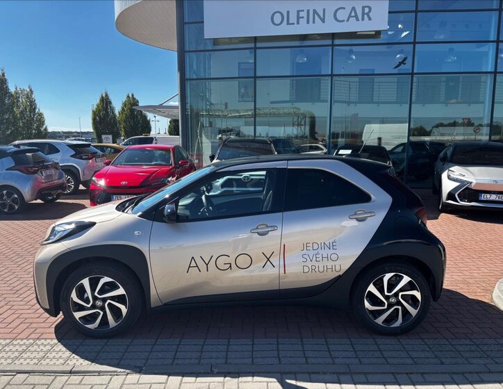 Toyota Aygo Hatchback 998,0 53 kw