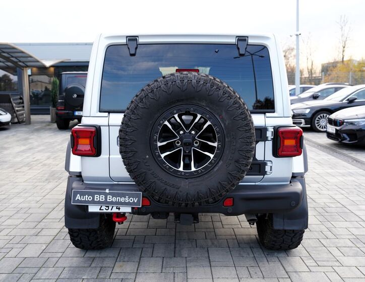 Jeep Wrangler 6