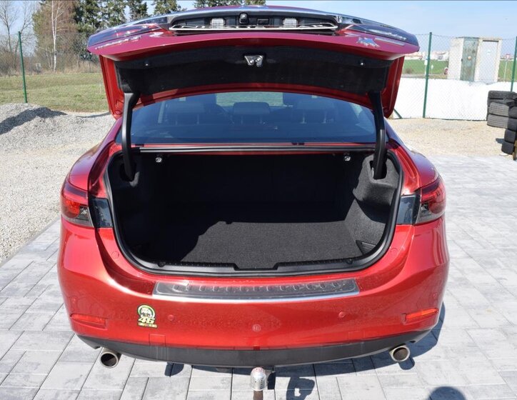 Mazda 6 Sedan / Limuzína 2,5 l 141 kw