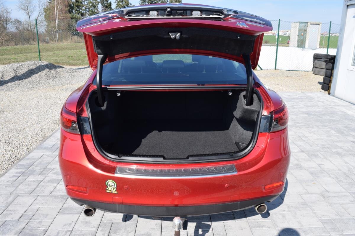 Mazda 6 Sedan / Limuzína 2,5 l 141 kw