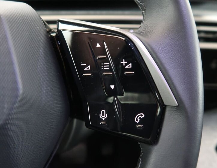 Peugeot 3008 SUV / Terénní 1,2 l 100 kw