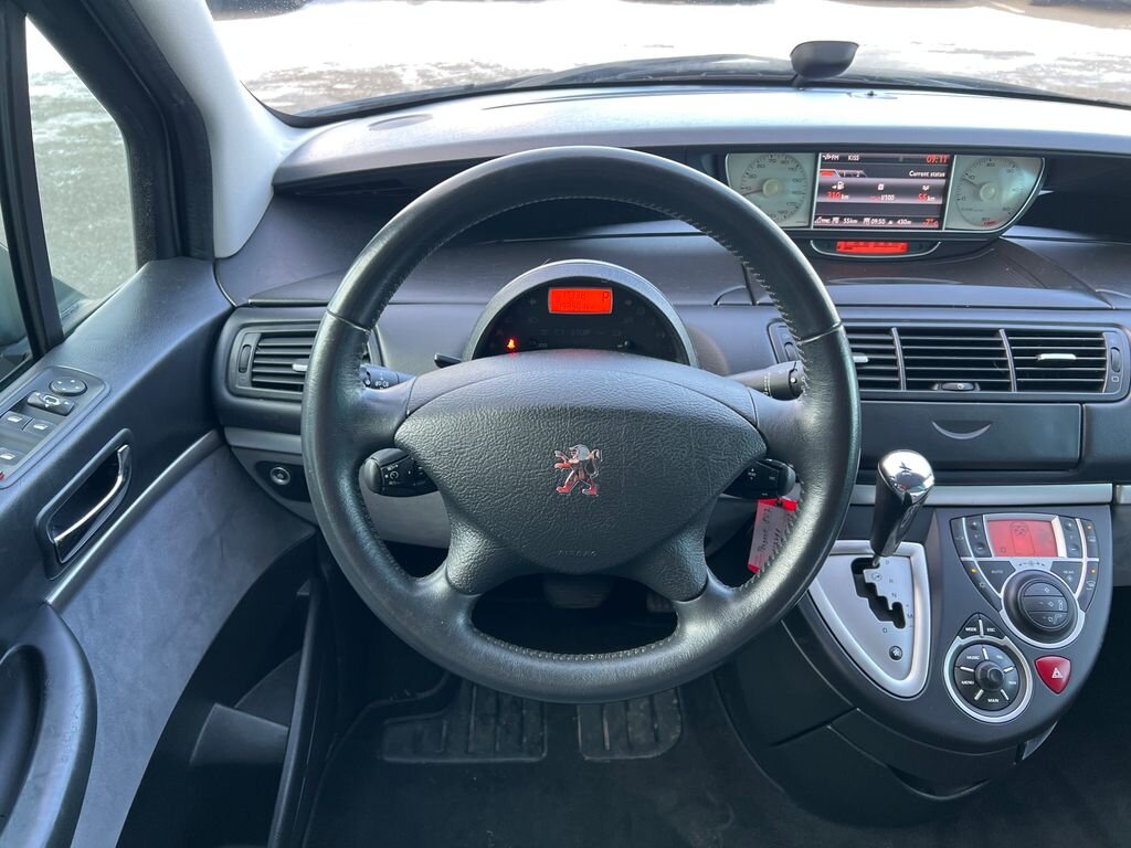 Peugeot 807 MPV 2,0 l 120 kw