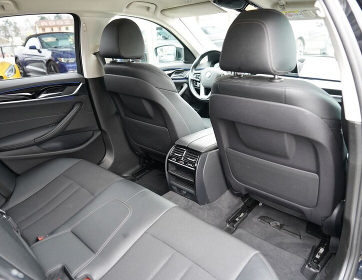 BMW Řada 5 Sedan 2,0 l 140 kw