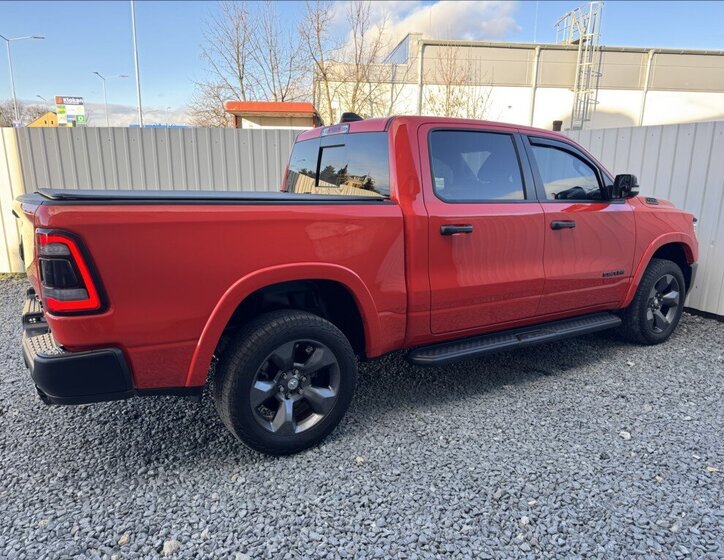 Dodge RAM 1500 Pick-up 5,7 l 295 kw